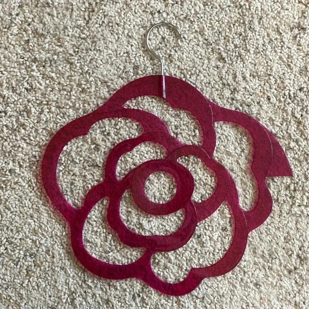 9 Holes Hanger Multifunctional Scarf Wardrobe Organizer Hanger Pink Rose Shaped